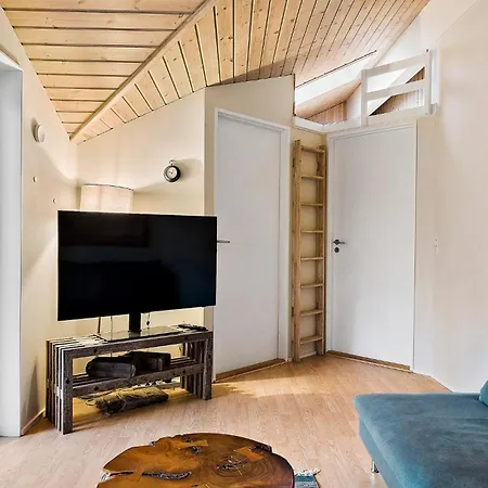 Сasa de vacaciones Pet Friendly In With Sauna Give