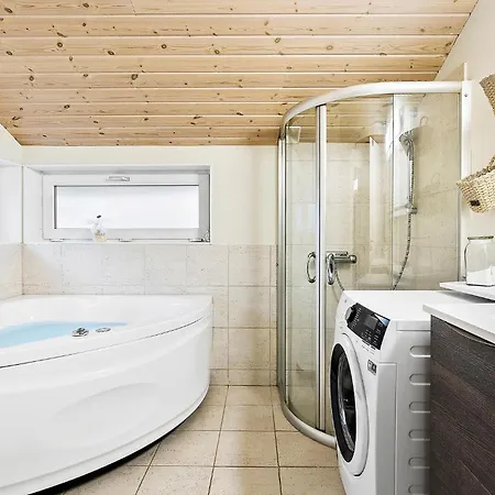 Pet Friendly In With Sauna Сasa de vacaciones
