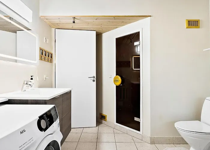 Сasa de vacaciones 3 Bedroom Stunning In Give